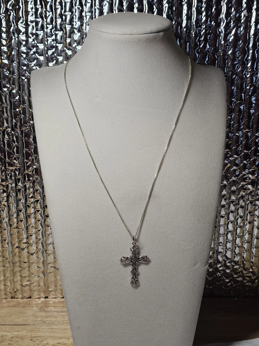 Men's Sterling Silver Cross Pendant Necklace 18